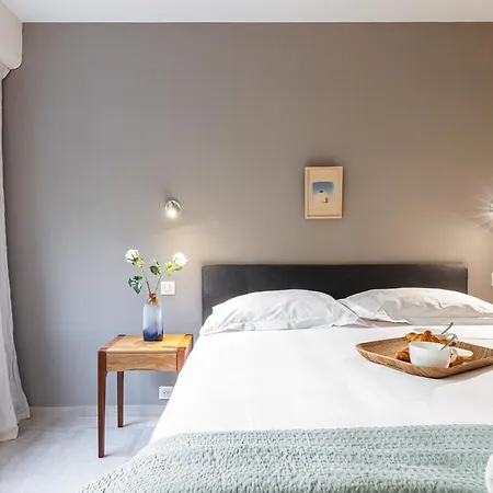 2 Bdr Sea View Parking And Swimming Pool * Villefranche-sur-Mer