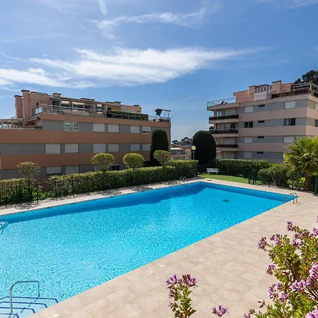 2 Bdr Sea View Parking And Swimming Pool Apartment